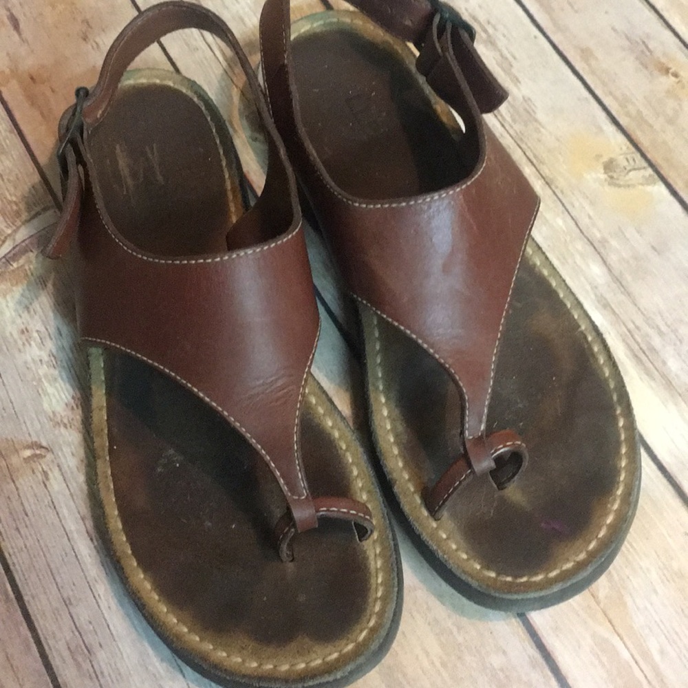 LL bean sandals